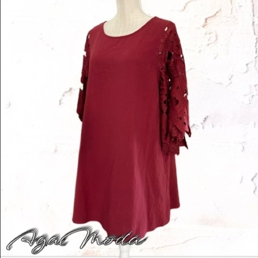Umgee Maroon a Line Mini Dress/Tunic with Lace Sleeves